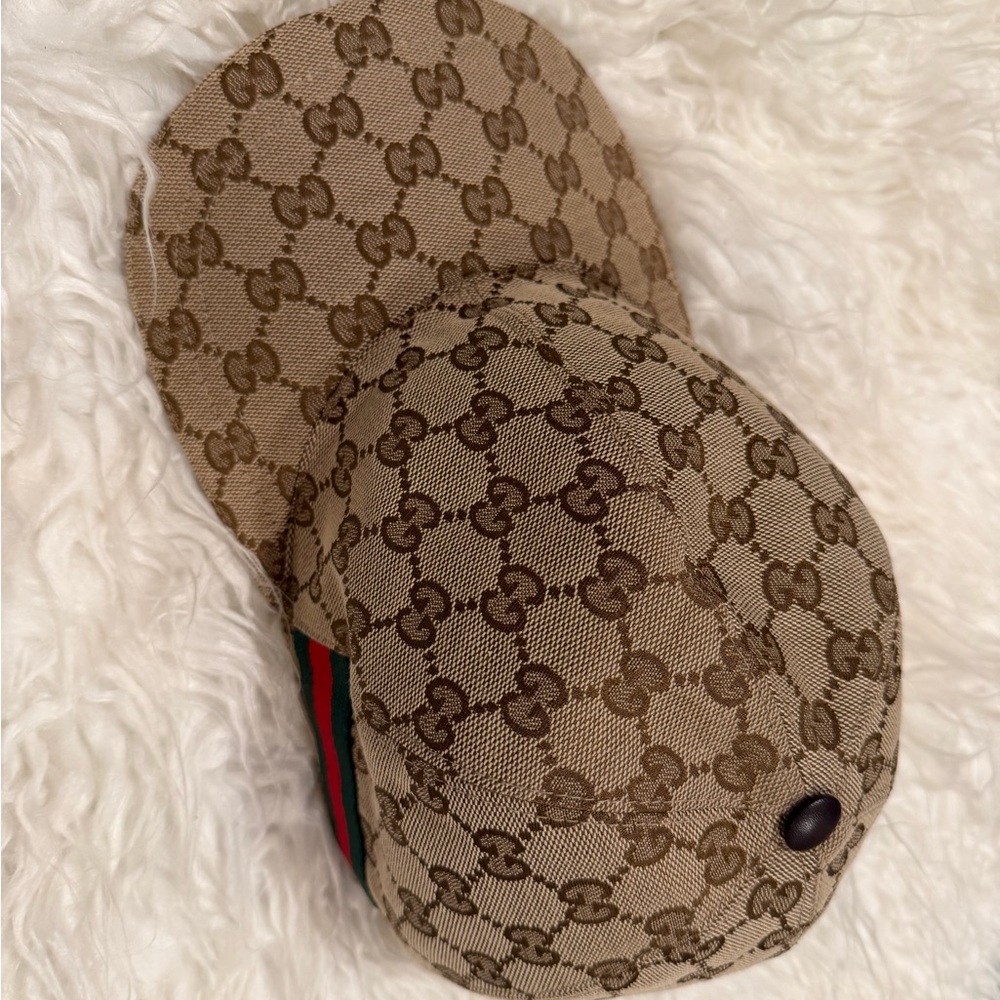 Gucci Black Interior Cap